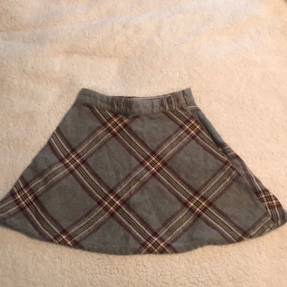 Mini skirt, cross stripe pattern